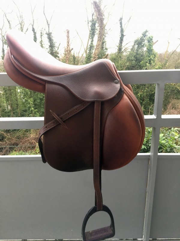 Selle dressage Childeric DHE 17'5 - Sport & Plein air