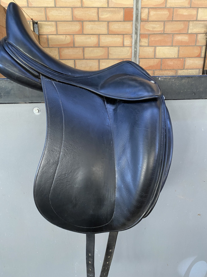 Selles D Occasion A Vendre Antares Cwd Delgrange Devoucoux Prestige Chevalannonce Com