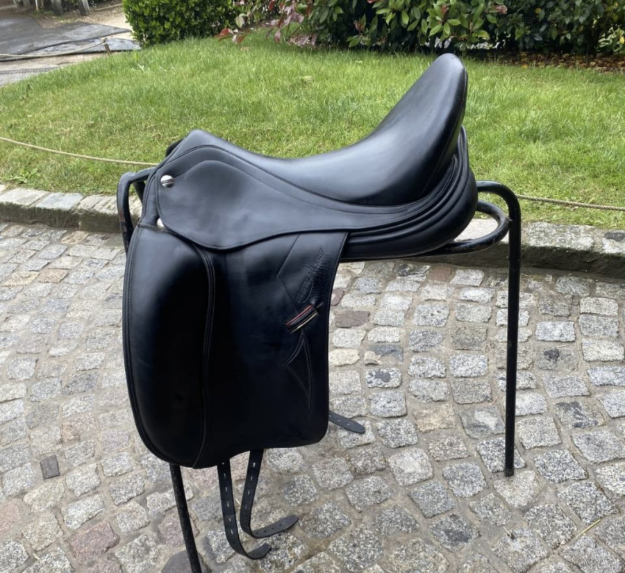 Vente de selle 303
