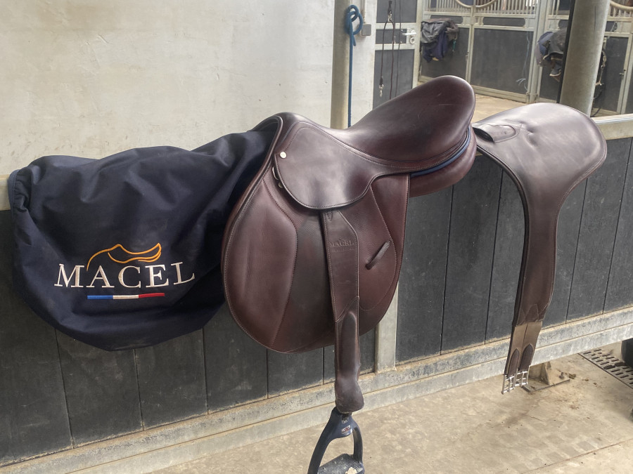 Vente de selle 268