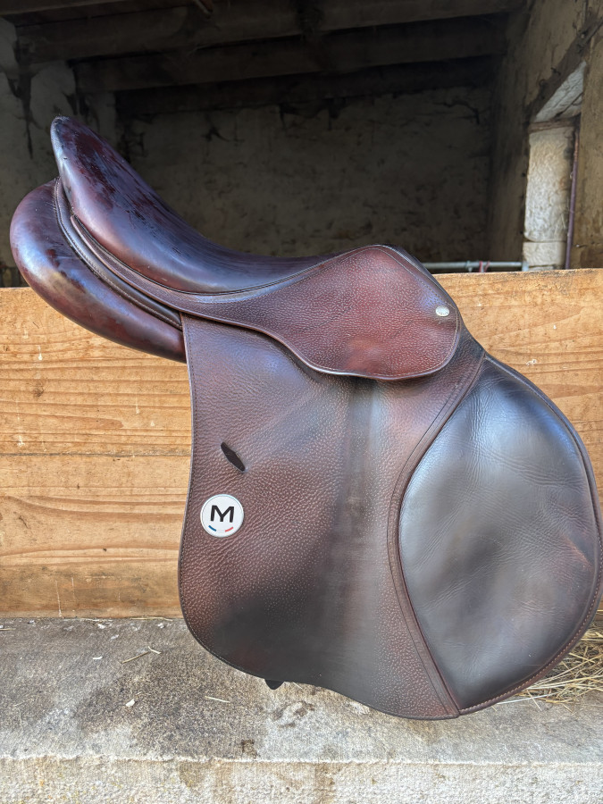 Vente de selle 274