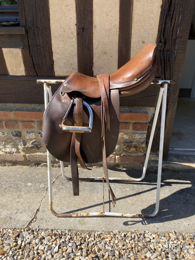 Vente de selle 303
