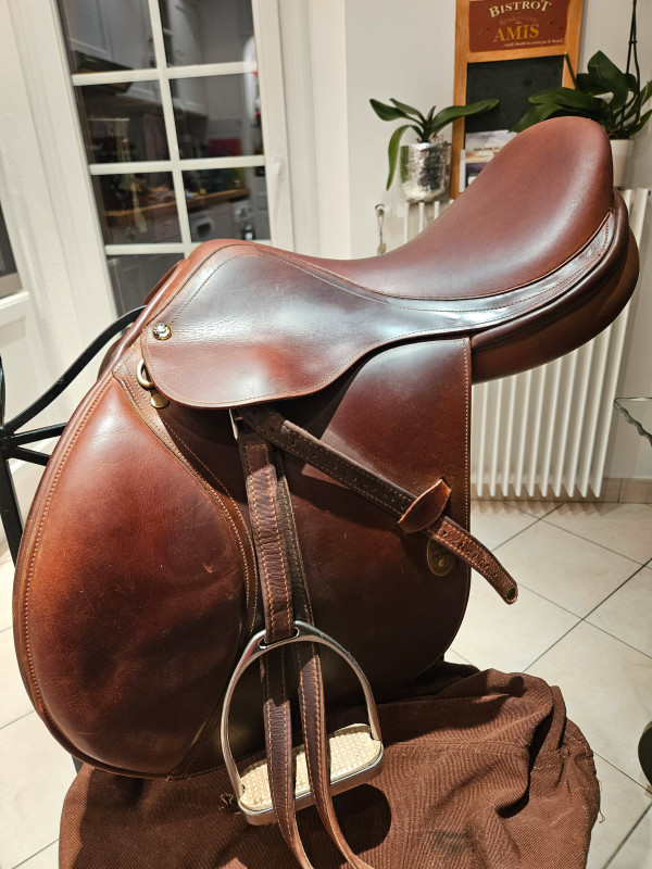 Vente de selle 249
