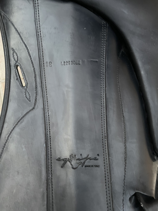 Vente de selle 245