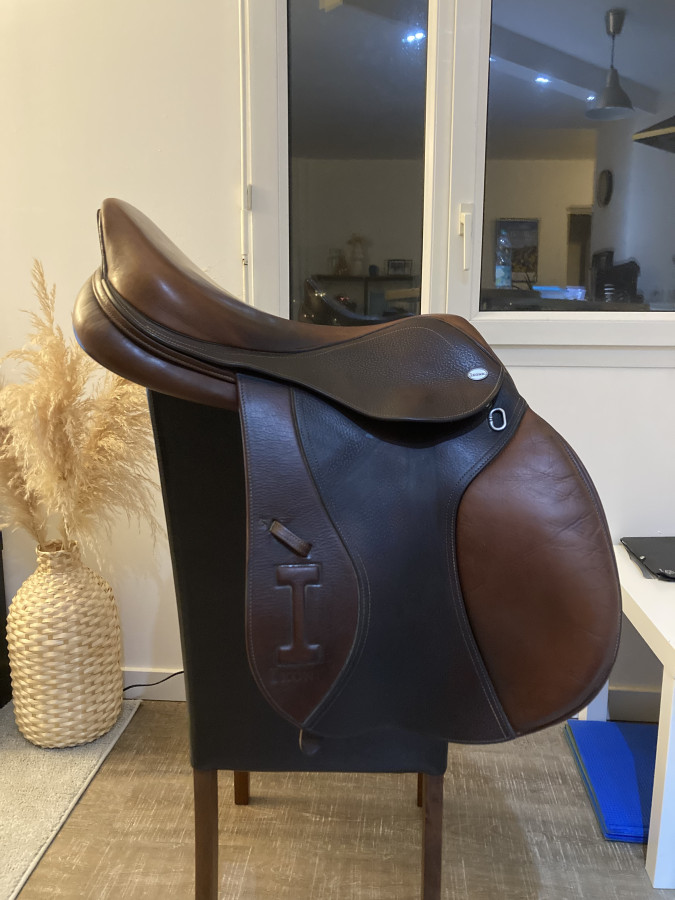 Vente de selle 243