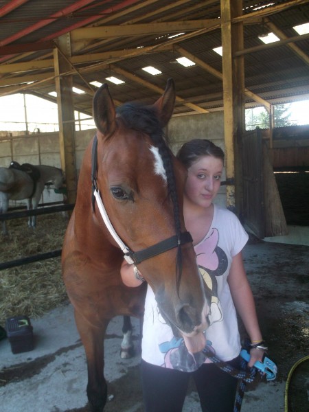 il me tire la langue en plus oooo le coquin mdrr =^)