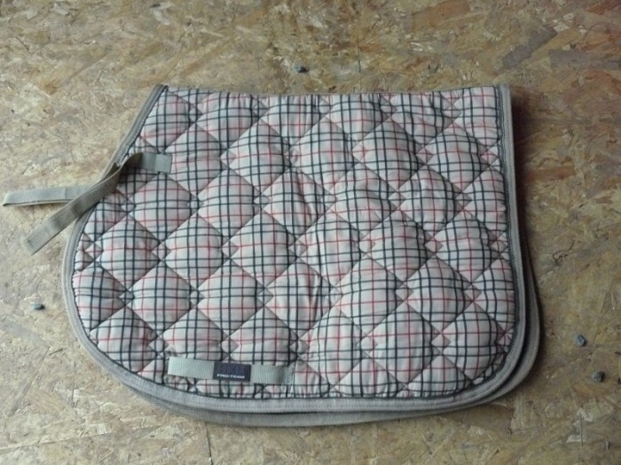 Tapis style "Burberry" Blanc HKM 20