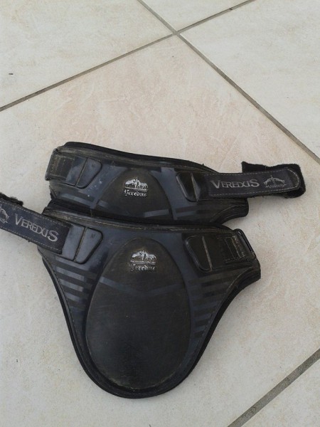 protge boulet veredus taille M  vendre30 euro plus d'info par mp