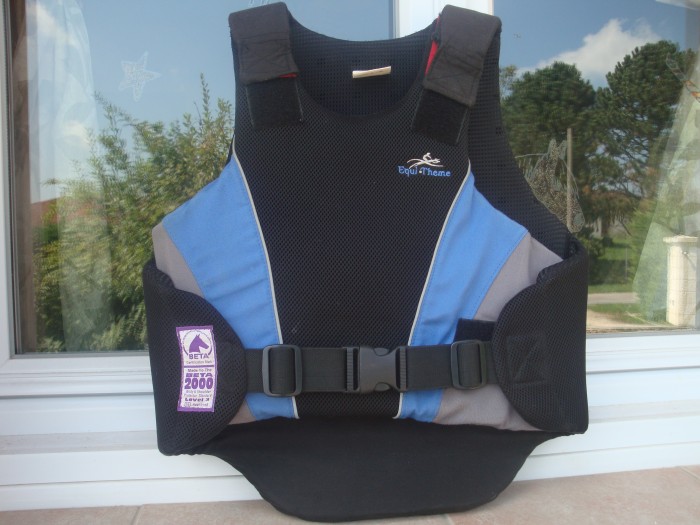 GILET DE PROTECTION EQUI-THEME, NEUF CAR TROP GRAND.