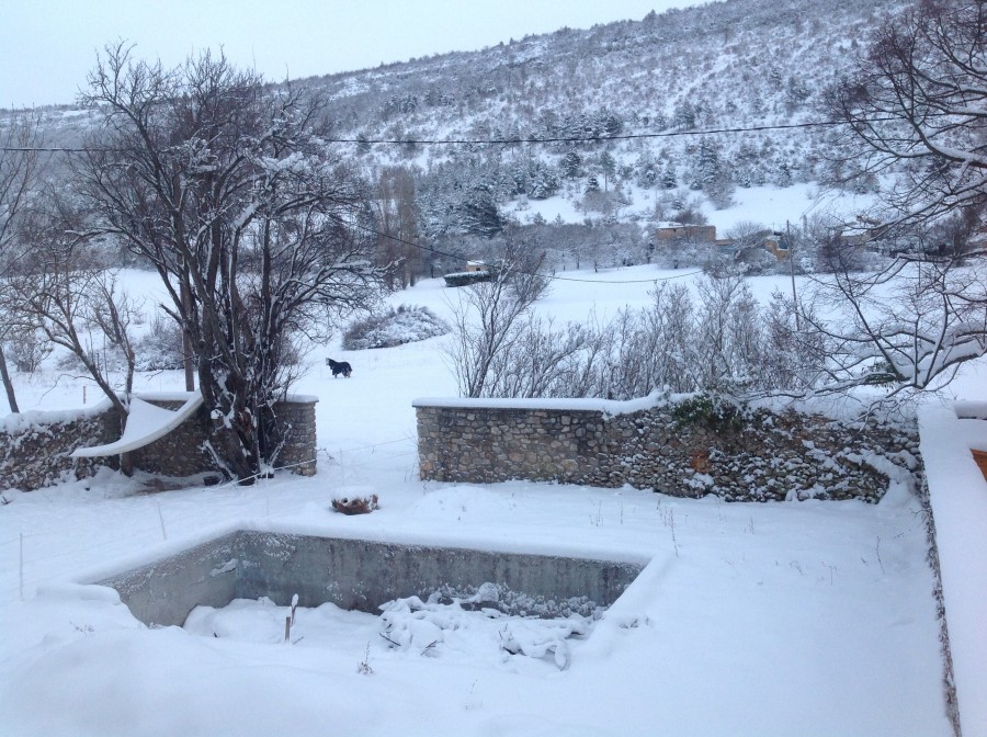 Sous 50 cm de neige il me manque plus que les aprs ski 
