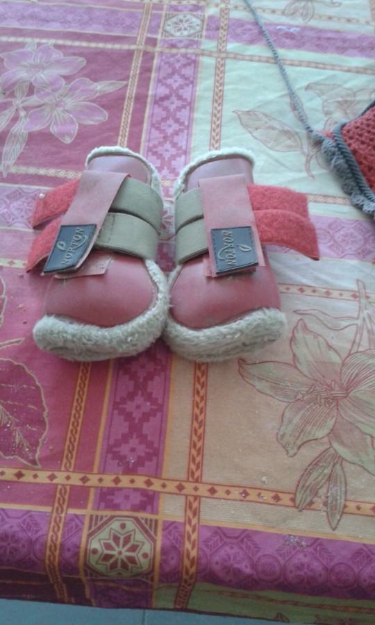 guetre NORTON avec moumoute 30 euro