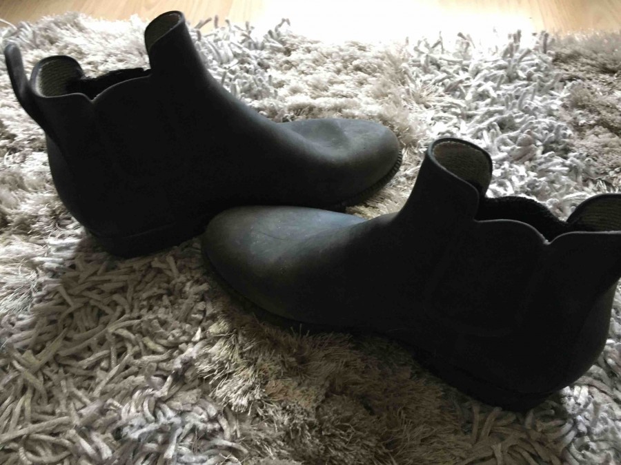 Vente boots noir en caoutchouc taille 36