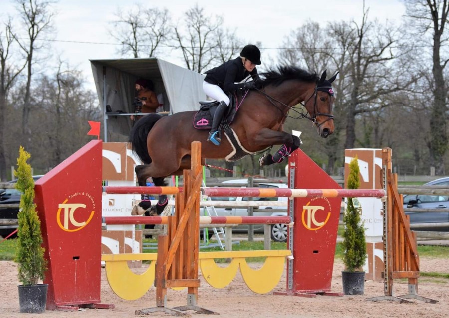 Kelia de kalvarie jument qui prend 8 ans 