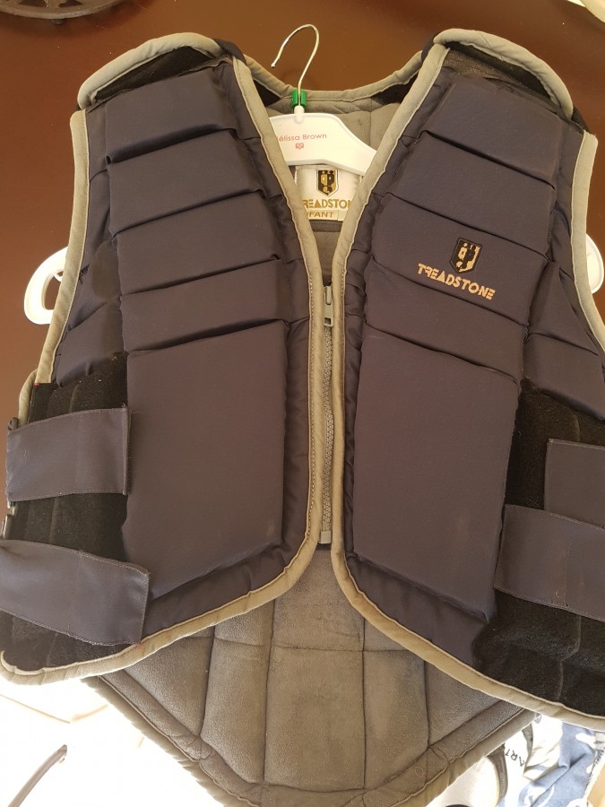 vends gilet de protection Treadstone taille L. comme neuf. 50 euros � d�battre. 