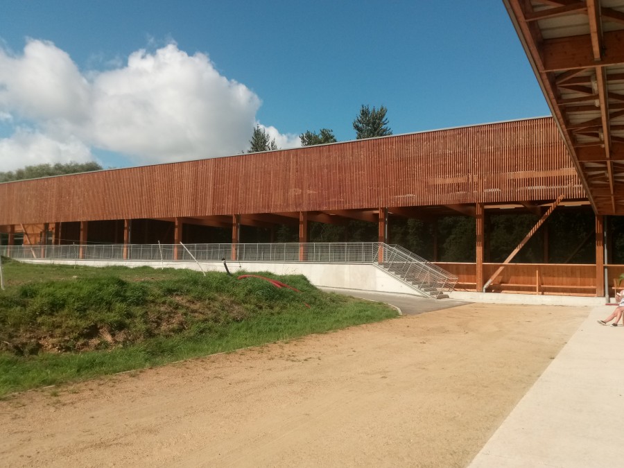 un super centre equestre en Bretagne??