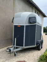 Vans chevaux