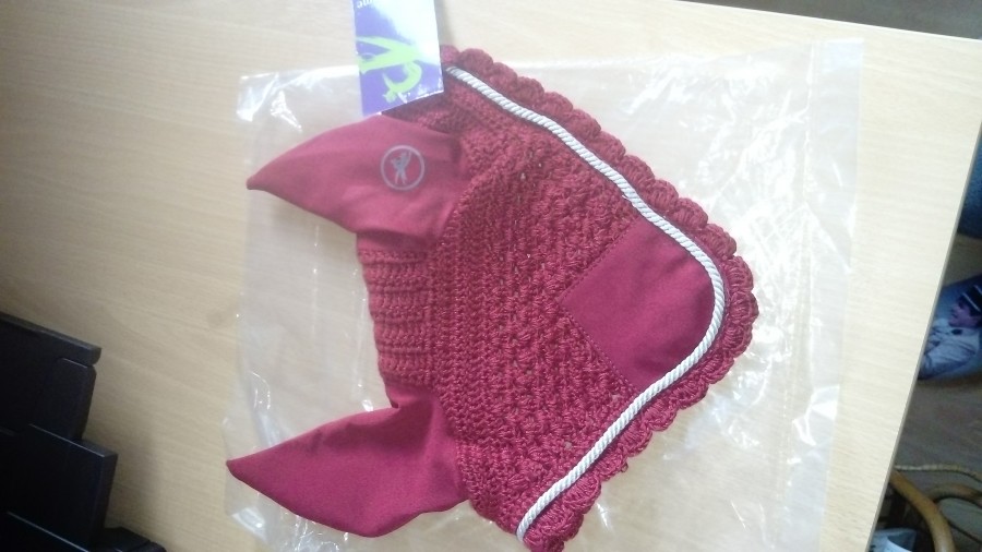 Bonnet d �ne equitheme rouge bordeaux neuf
