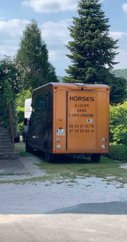 Bonjour actuellement en franche comt� sur pont de roide je recherche une location VL Pour le week-end du 12 au 14 juin pour Aller chercher mon cheval qui se situe � Nice pour le ramener au centre �questre de Mathay (25) 

Merci d?avance !!