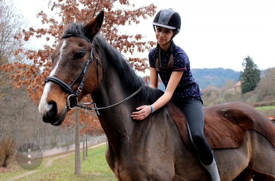 Petite promenade � cru avec mon b�b� Nardino. Il a �t� super on a fait un peu de trotting et quelques foul�es de galop.?
