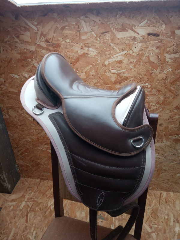 selle barefoot taille poney