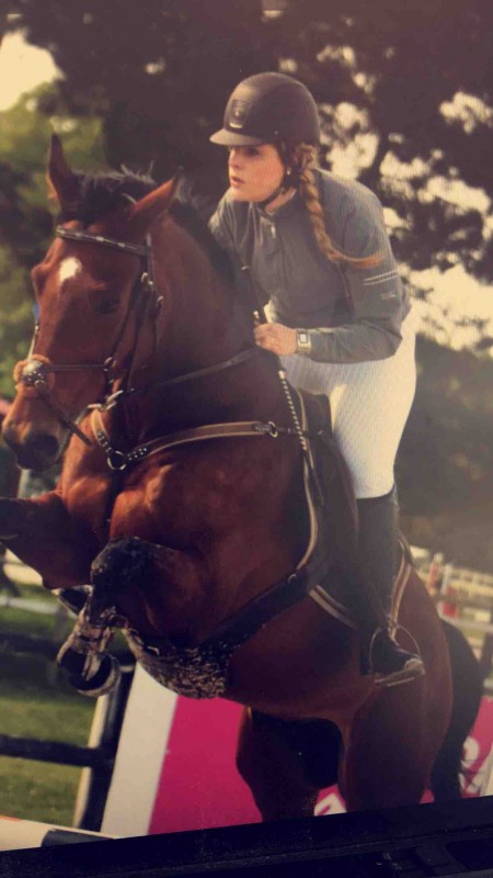 Bonjour, 

Je  suis a la recherche d�une DP pour septembre 2019.  Je monte � cheval depuis que j\'ai 4 ans et poss�de mon galop 6. Apr�s plusieurs ann�es en club  et une annee en DP sur un cheval avec du sang et quelque peu caracteriel, j\'aimerai � nouve